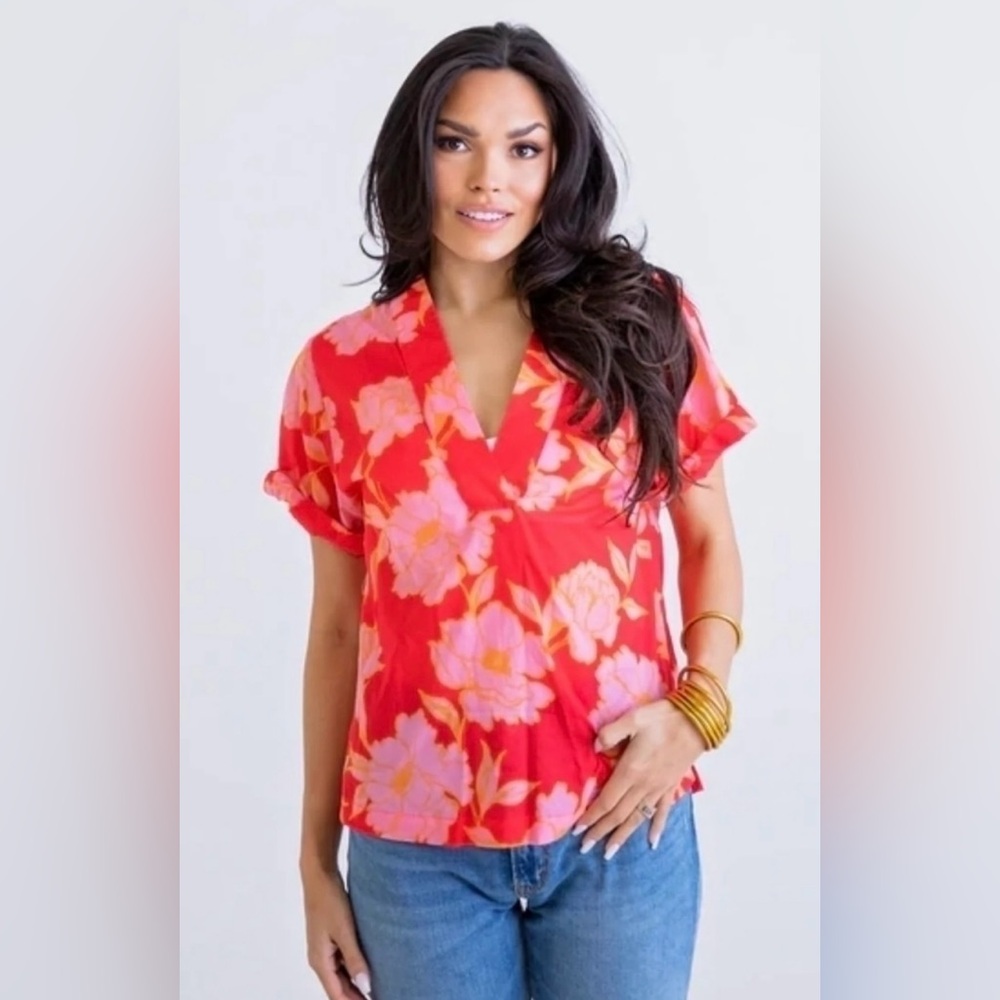 Karlie Red Floral V-Neck Short Sleeve Blouse